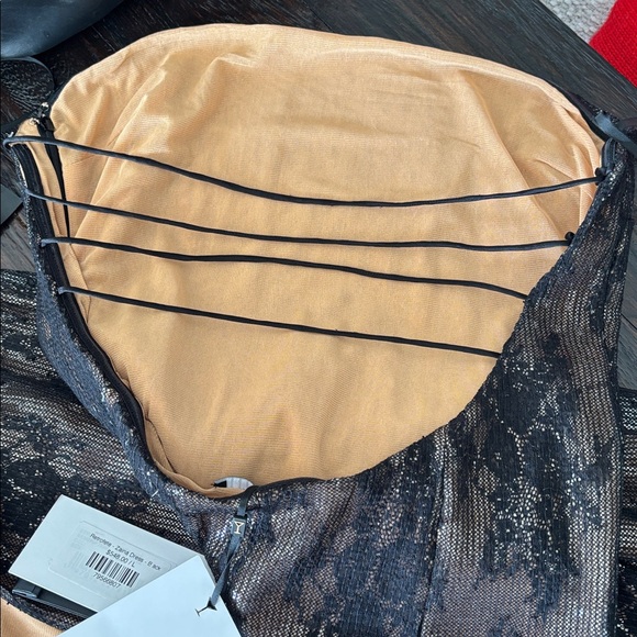 RETROFETE Zaina dress BNWT - Picture 8 of 15